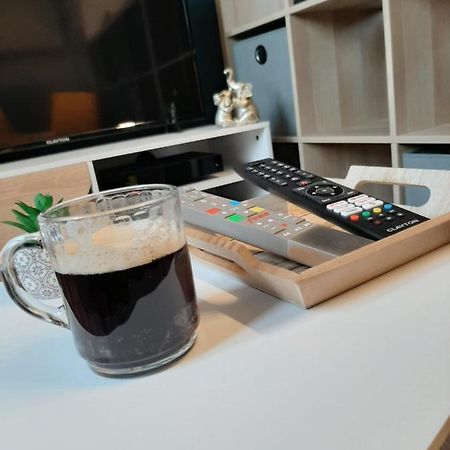 Charmant Studio Beauvais Proche Centre, Gare , Et Aeroport. Apartment Екстериор снимка
